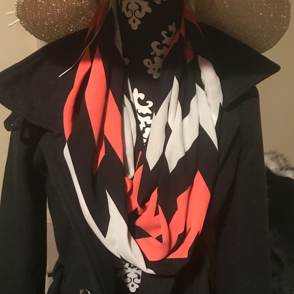 Infinity Scarf π§£ - Picture 2 of 3